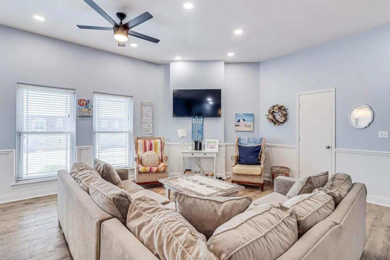 6Bdrm Beach Home - Oceanviews - Recently Renovated - Shared Pool & Hottub ポート・アランサス エクステリア 写真