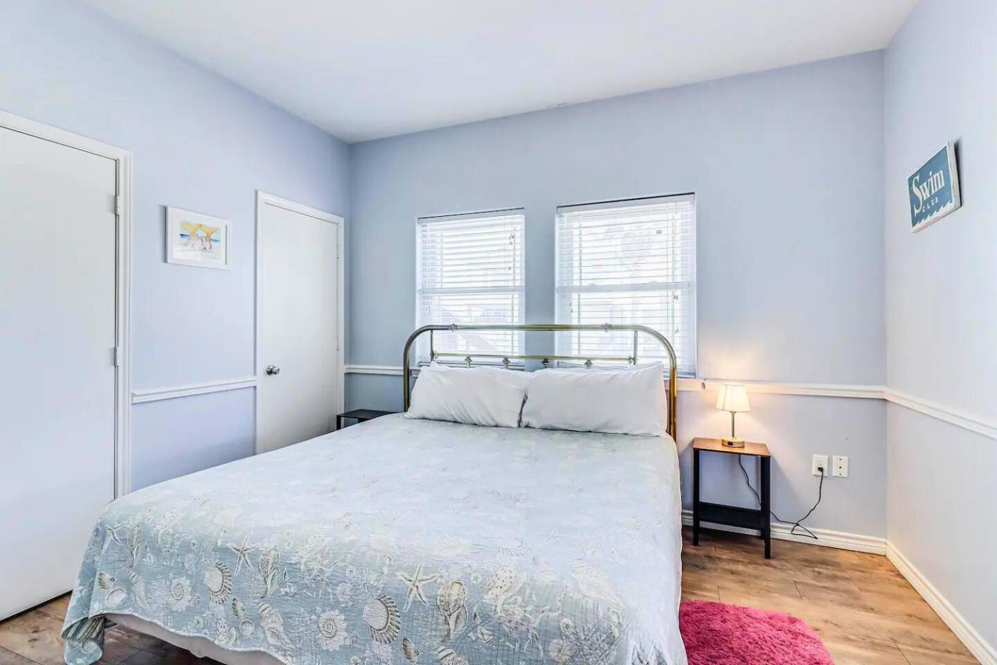 6Bdrm Beach Home - Oceanviews - Recently Renovated - Shared Pool & Hottub ポート・アランサス エクステリア 写真