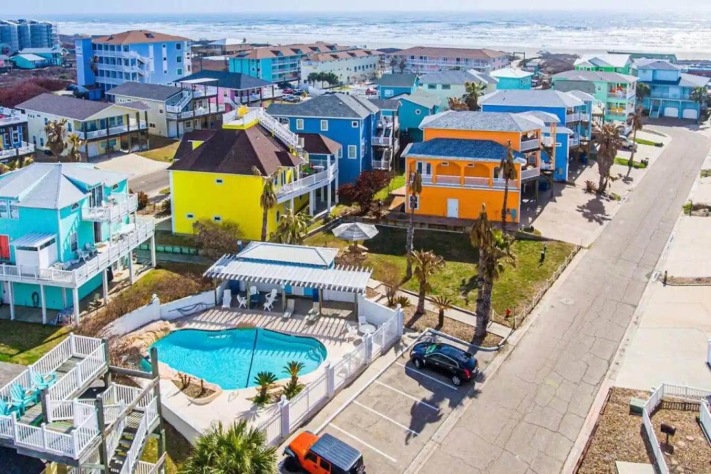 6Bdrm Beach Home - Oceanviews - Recently Renovated - Shared Pool & Hottub ポート・アランサス エクステリア 写真
