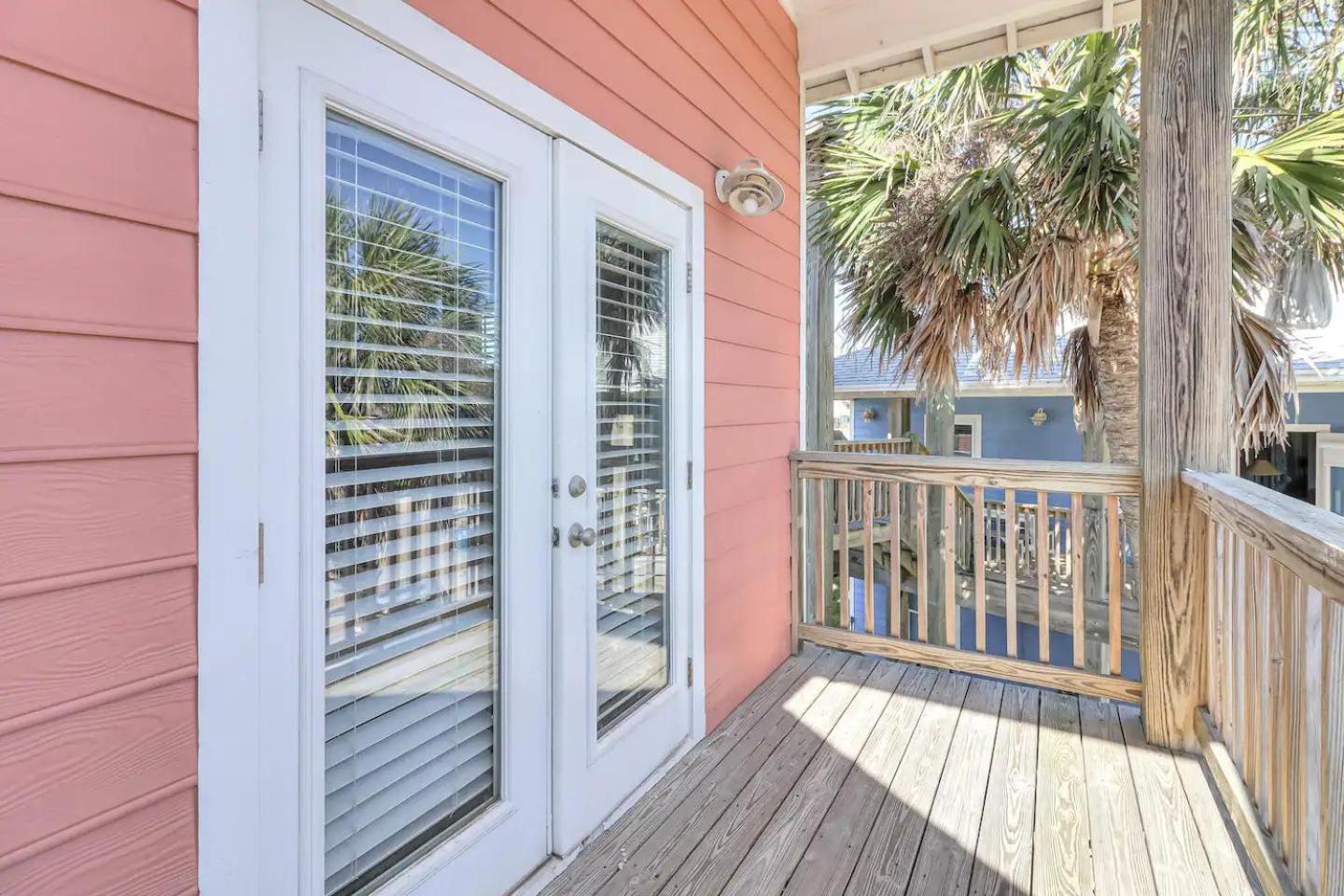6Bdrm Beach Home - Oceanviews - Recently Renovated - Shared Pool & Hottub ポート・アランサス エクステリア 写真